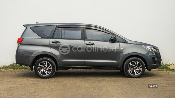 Toyota Innova 2022