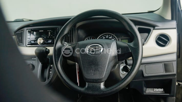Daihatsu Sigra 2021