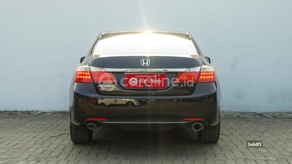 Jual Mobil Honda Accord VTI-L 2.4 2013 Bekas Kota Tangerang Selatan