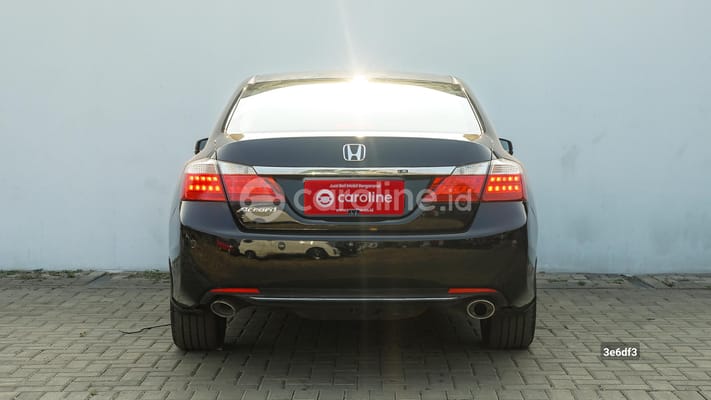 Jual Mobil Honda Accord VTI-L 2.4 2013 Bekas Kota Tangerang Selatan