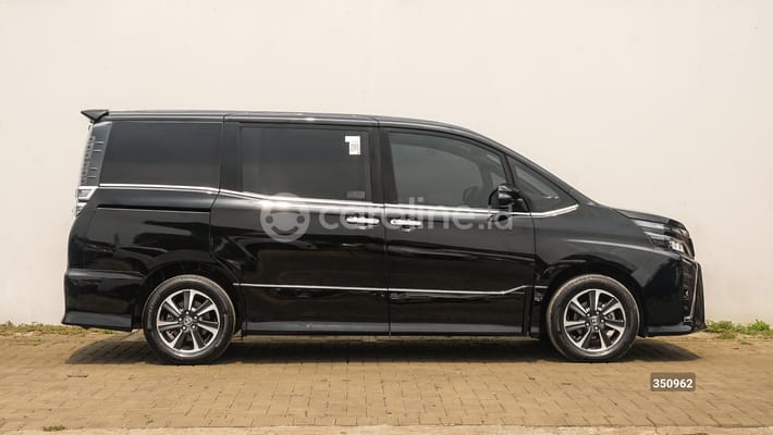 Jual Mobil Toyota Voxy 2.0 2020 Bekas Kota Tangerang
