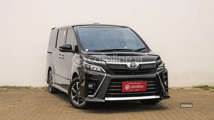 Toyota Voxy 2.0 2020