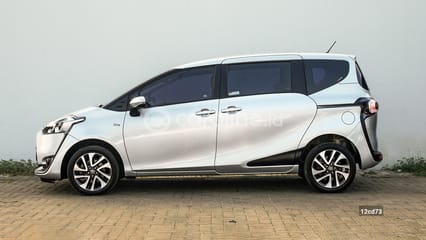Jual Mobil Toyota Sienta V 1.5 2017 Bekas Kota Tangerang Selatan