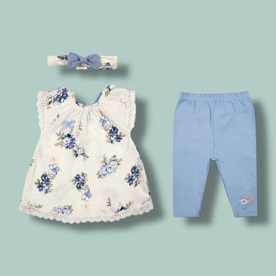 Conjunto 3 piezas flores celestes 