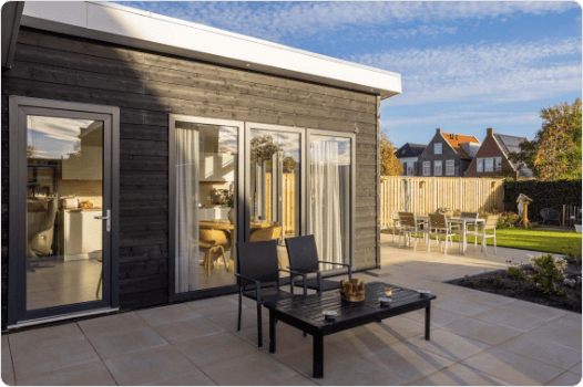 Mantelzorgwoning Model Linde -  terras en rabbat buitenbekleding