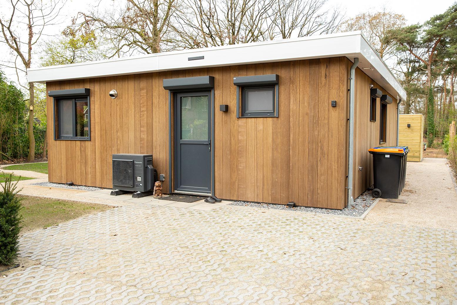 Mantelzorgwoning Model Aster – voordeur met half glas