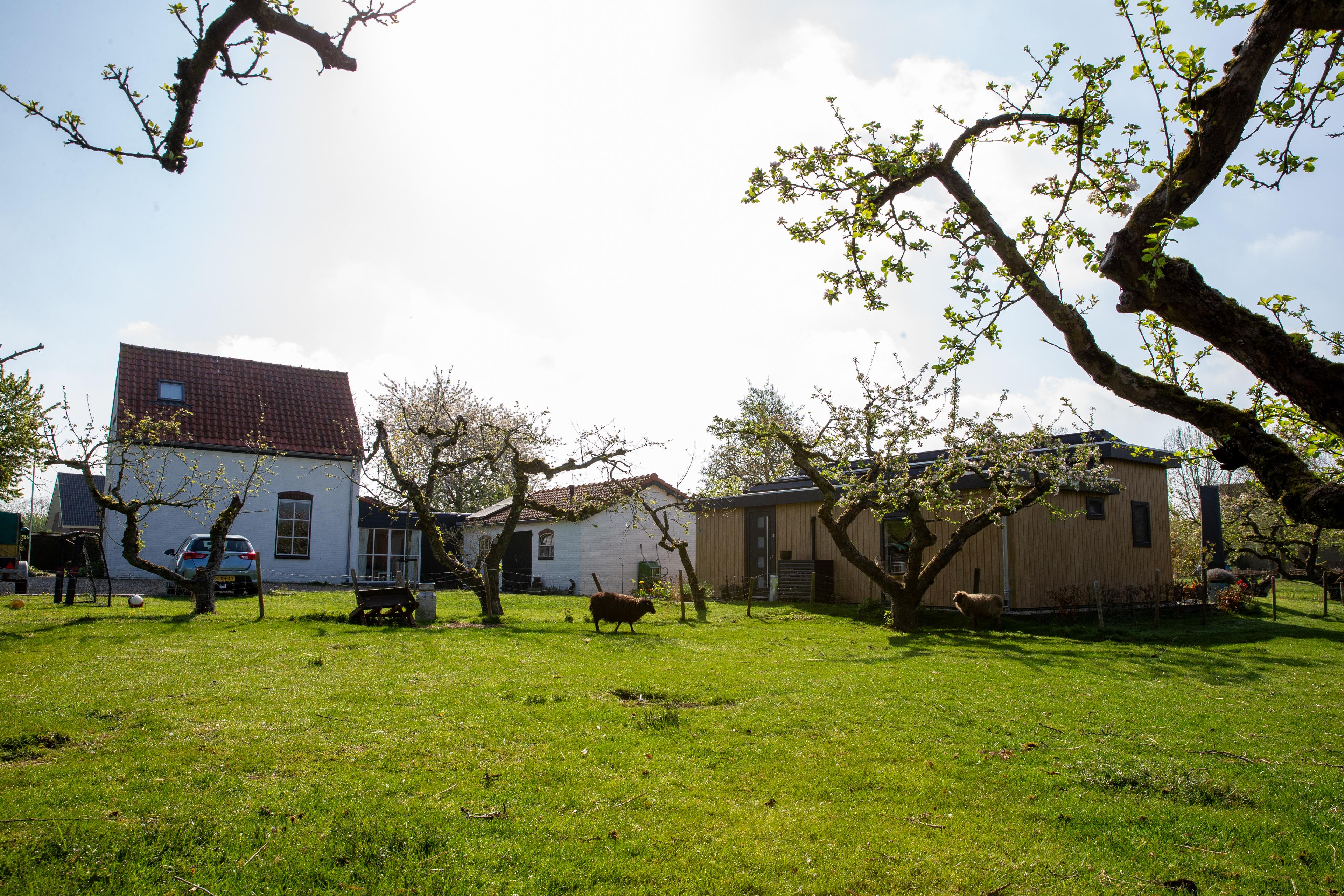 Mantelzorgwoning fraai gesitueerd bij bestaande woning