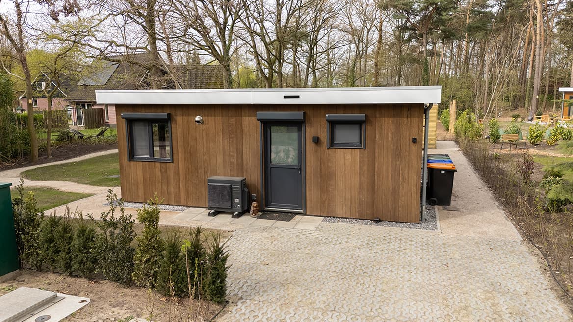 Mantelzorgwoning Model Aster – voordeur met half glas
