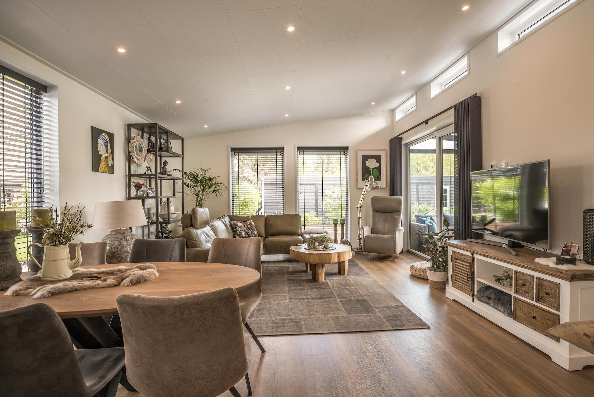 Mantelzorgwoning Model Lelie - woonkamer met schuifpui