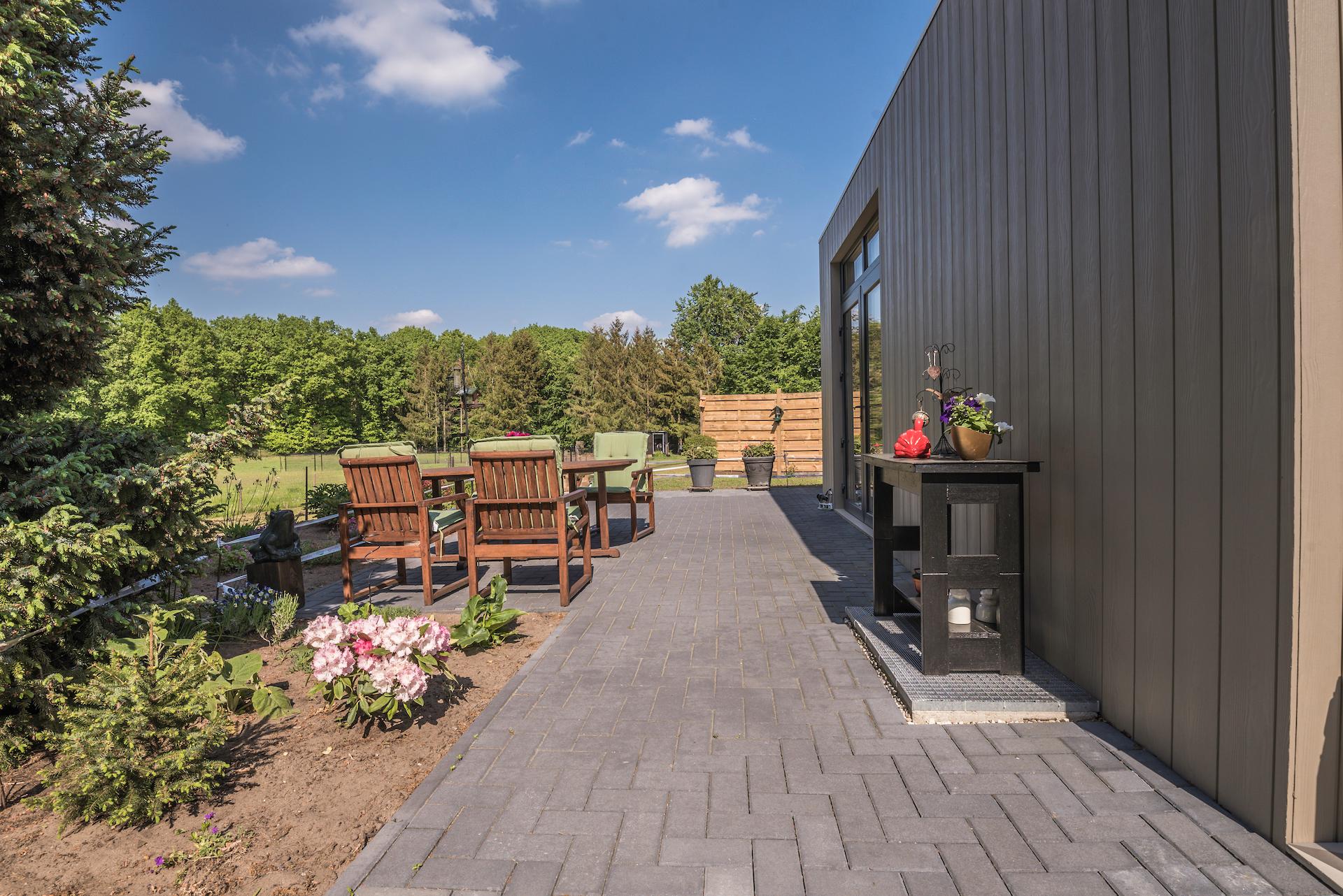 Mantelzorgwoning Model Anjer - kunststof buitenbekleding