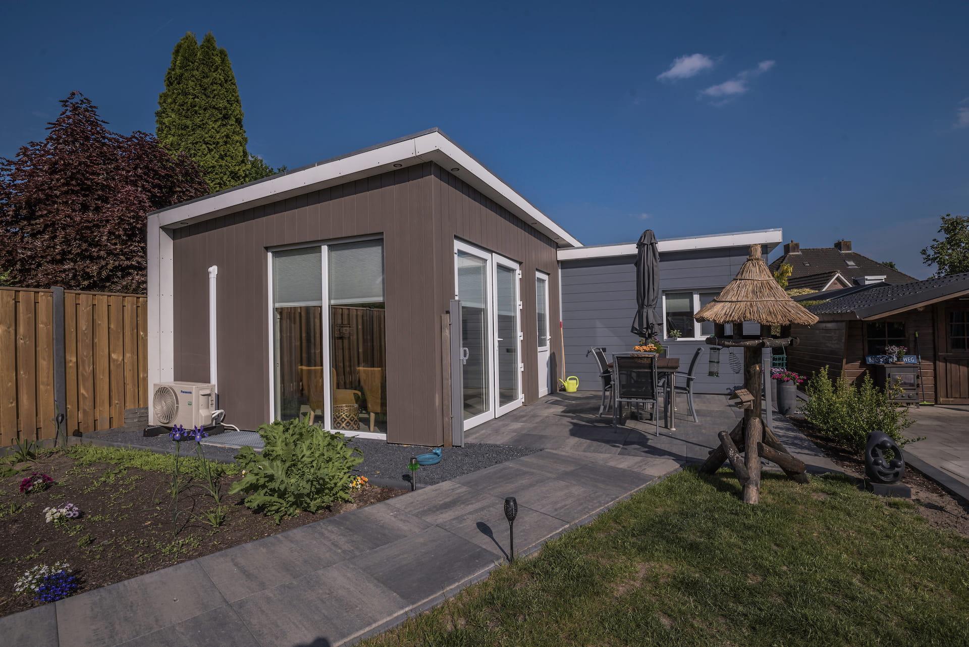 Mantelzorgwoning Model Dahlia – lessenaar en aanbouw met plat dak 