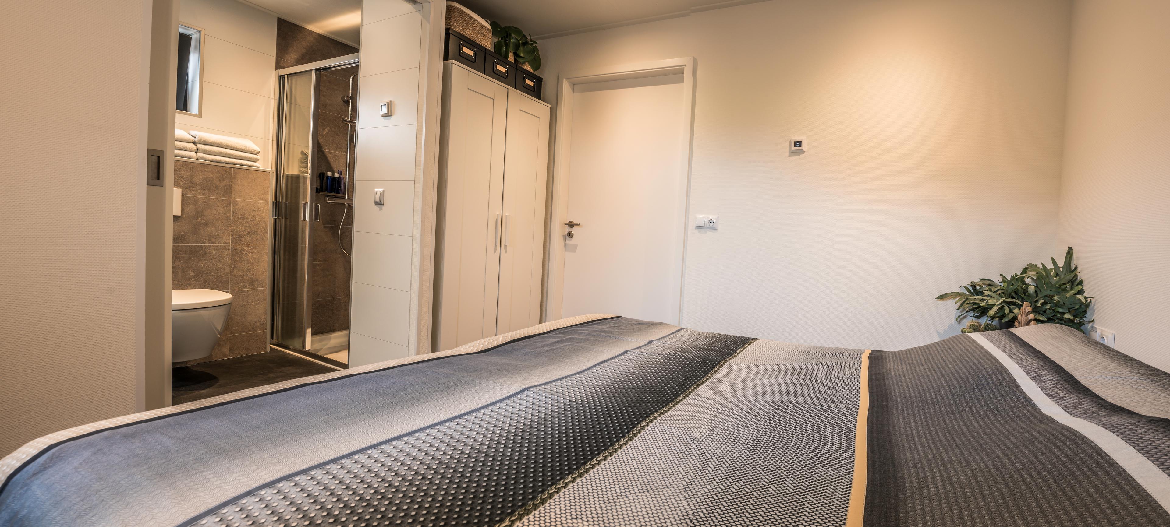 Mantelzorgwoning Model - Sering - schuifdeur douche