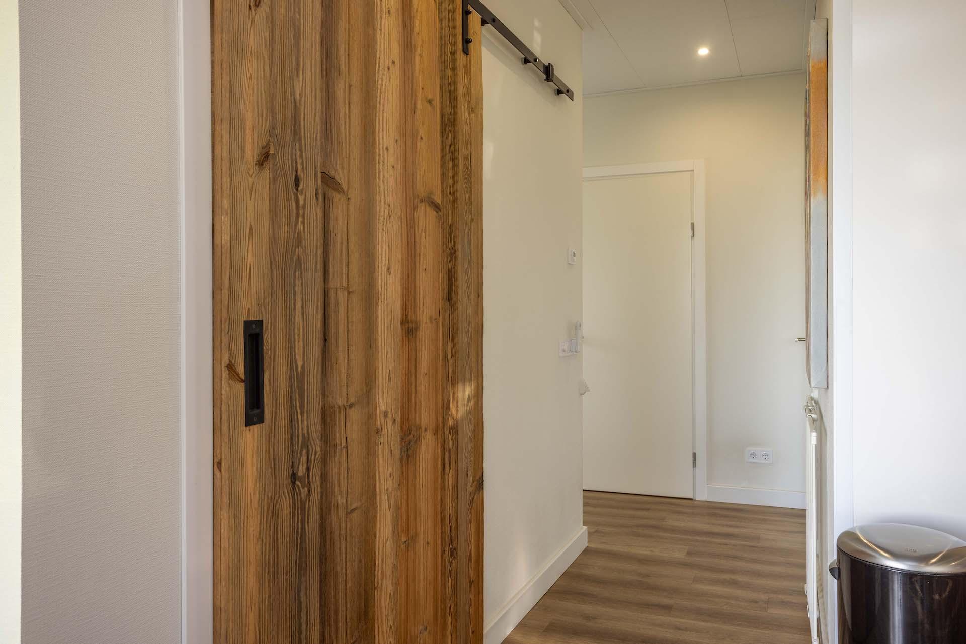 Mantelzorgwoning Model Iris - Barnwood schuifdeur