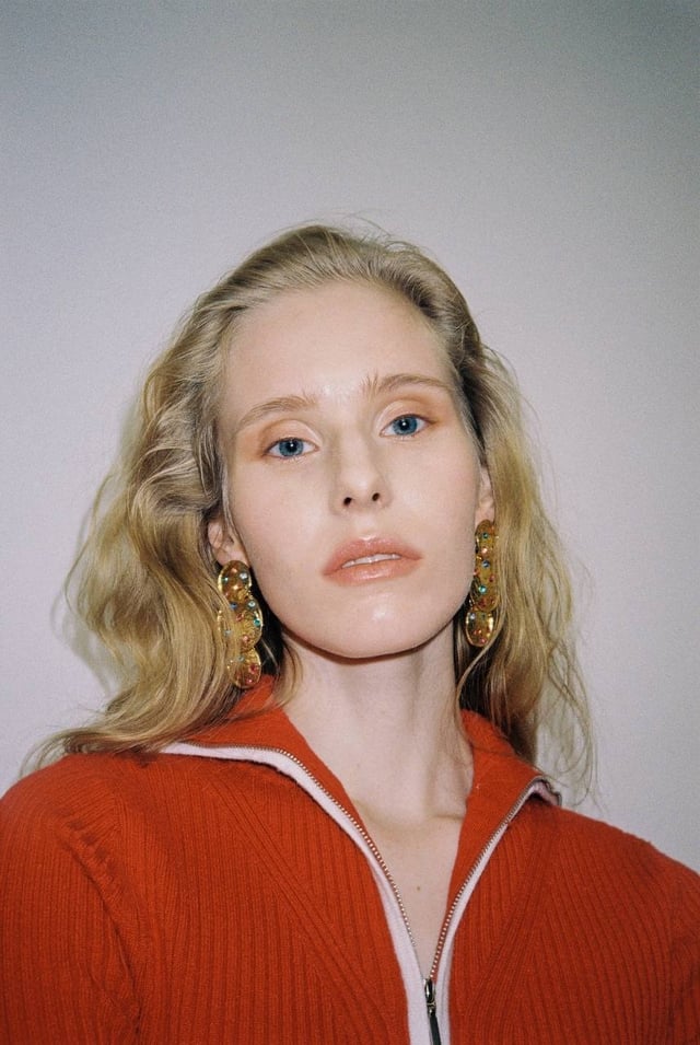 Ana Prasolova — Women, photograph 11 of 22