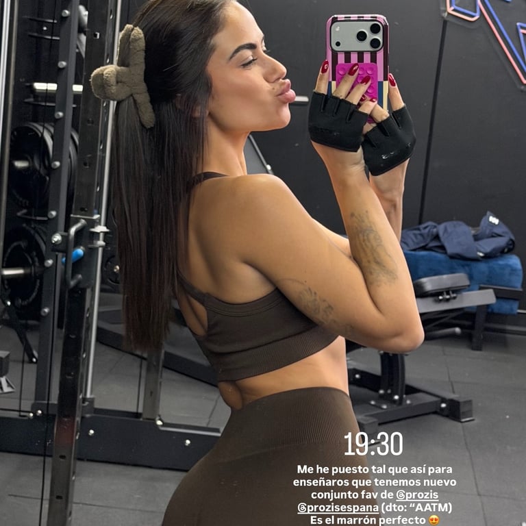 ALBA ALVAREZ 