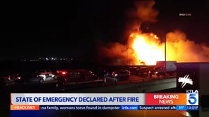 洛杉磯市中心儲藏場大火