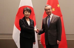 日本外務大臣上川陽子、中國外交部長王毅