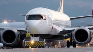月初艙門飛出去！波音737 MAX月底將恢復運營