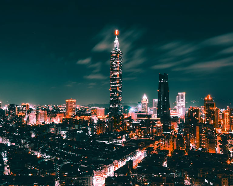 2024大選後民眾黨支持度提高、僅2.4%台灣人認同「中國人」是唯一身份 創歷史新低 city during night time