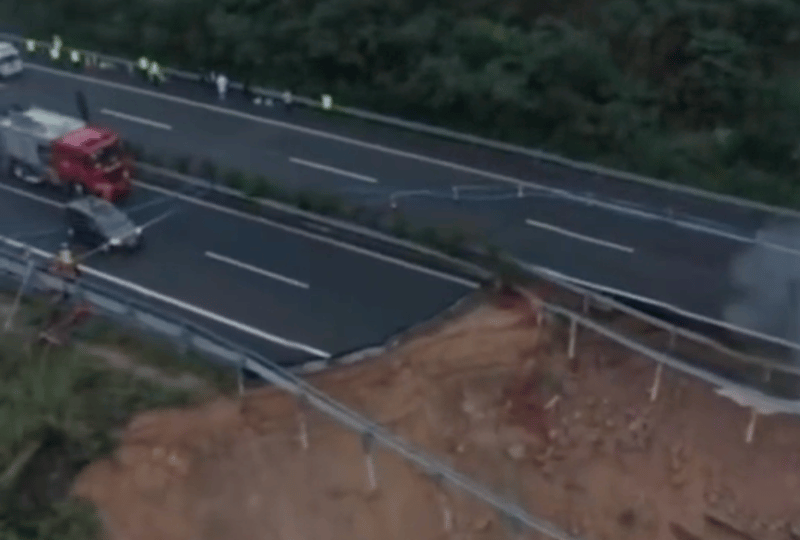 五一連假首日 廣東梅龍高速公路突坍塌 釀19死30傷