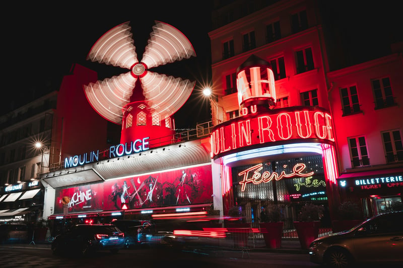 法國巴黎著名地標「紅磨坊」（Moulin Rouge）