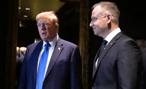 波蘭總統杜達（Andrzej Sebastian Duda）於2024年會晤美國前總統川普（Donald Trump）
