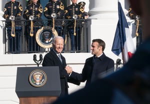 美國總統拜登（Joe Biden）、法國總統馬克龍（Emmanuel Macron）