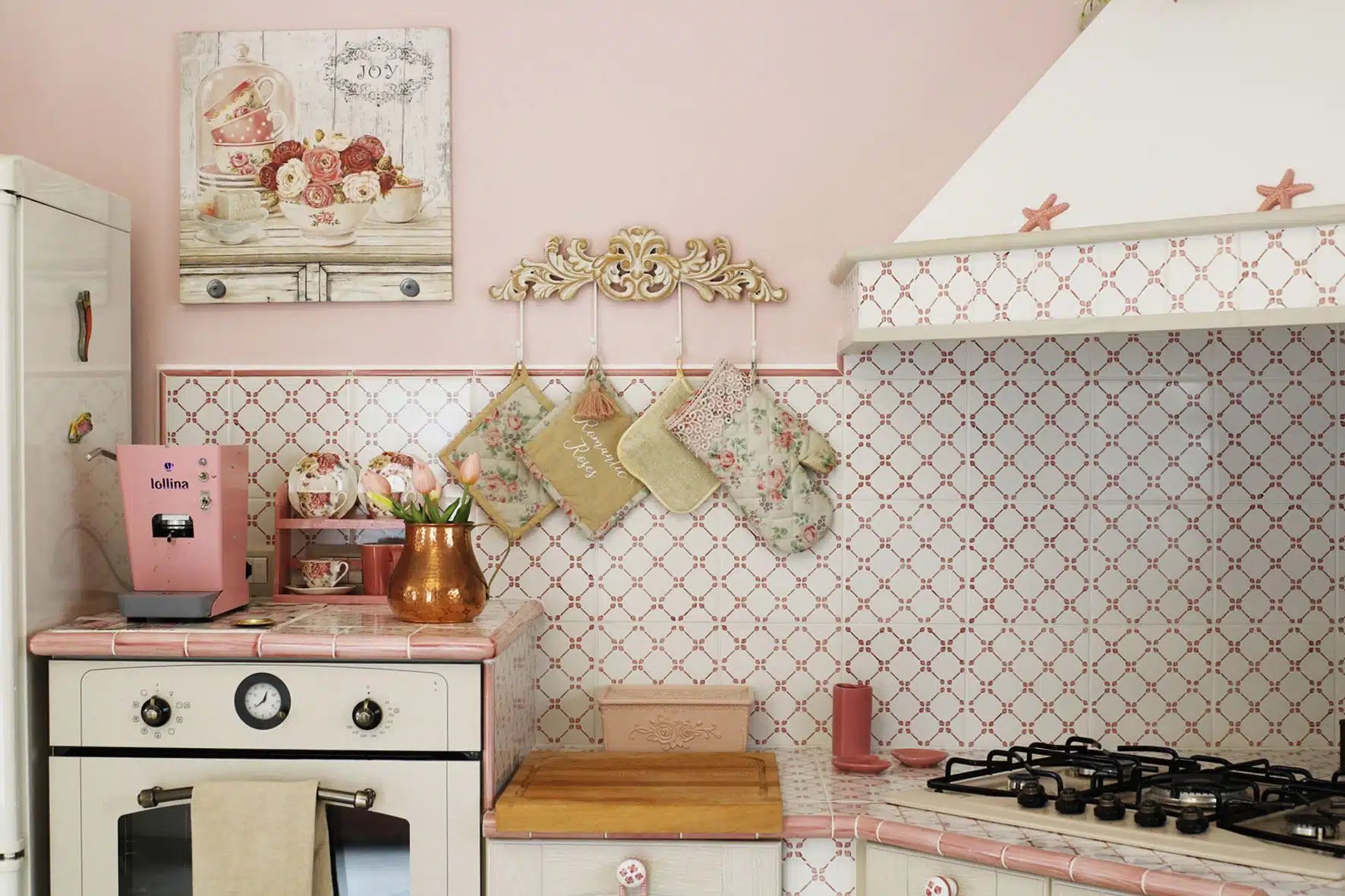 Incantevole e funzionale: una cucina su misura arredata in stile Country Chic 21
