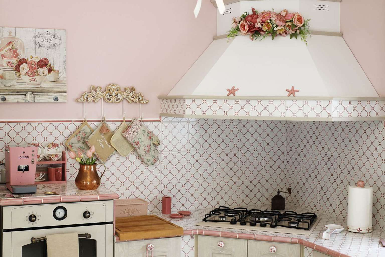 Incantevole e funzionale: una cucina su misura arredata in stile Country Chic 8
