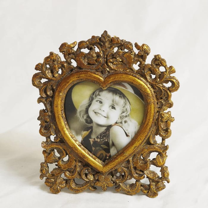 Cornice Portafoto da poggio “Coeur” in resina foglia oro, stile barocco 3