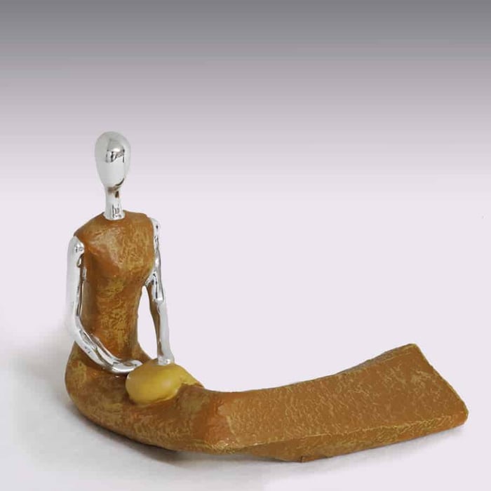 Sculture in resina "Lady relax" - immagine 3