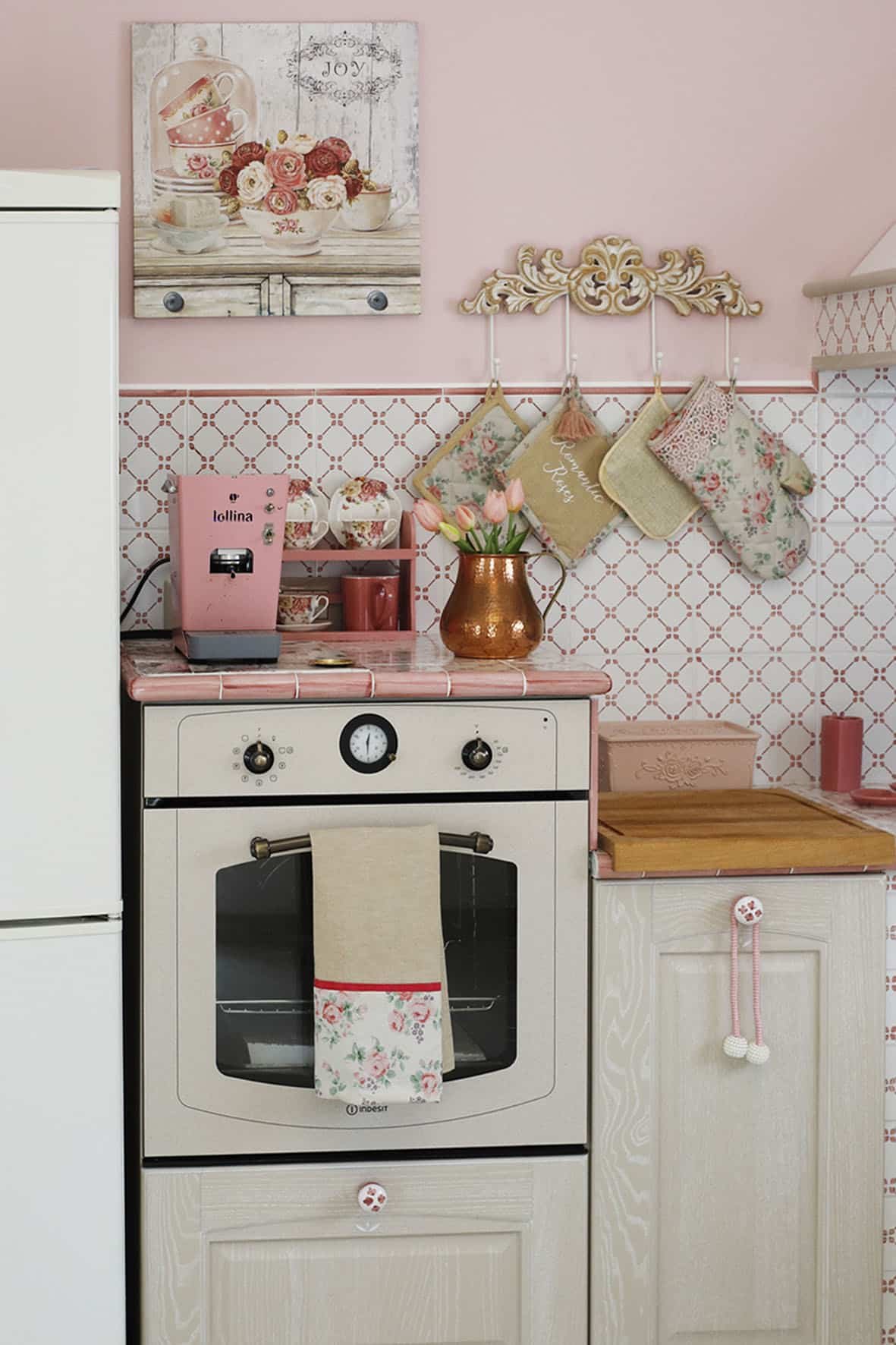 Incantevole e funzionale: una cucina su misura arredata in stile Country Chic 13