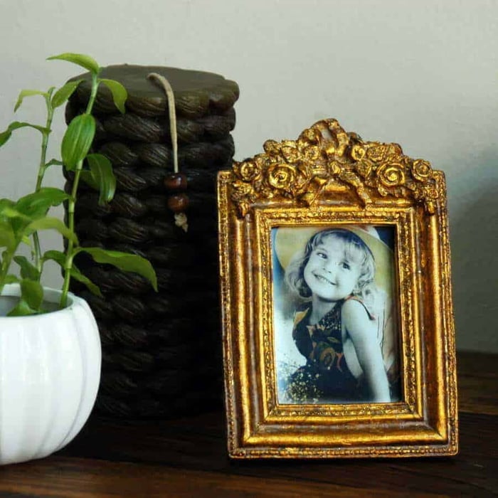 Cornice portafoto da poggio "Rosee" in resina foglia oro, stile barocco 3