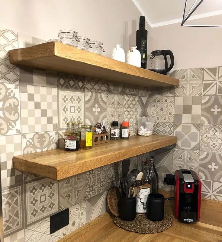 Cucina su misura in Stile Industrial: Il Calore del Rovere e l'Eleganza del Grigio Scuro 6