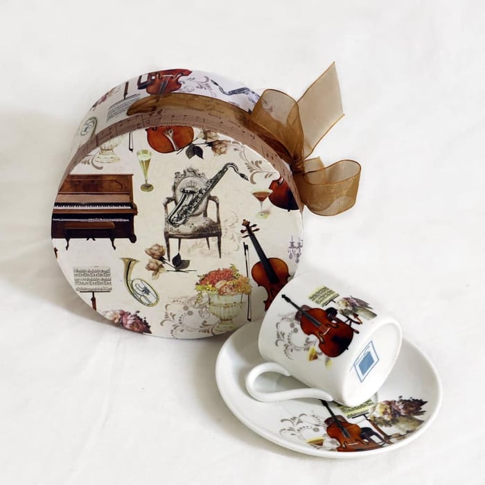 Tazzina da collezione in ceramica con decoro "Violino" e confezione regalo coordinata 3