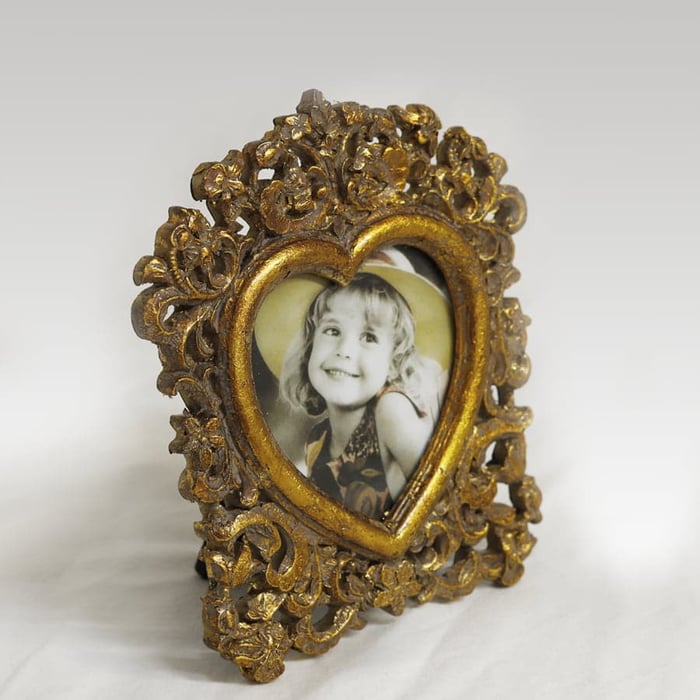 Cornice Portafoto da poggio “Coeur” in resina foglia oro, stile barocco 4