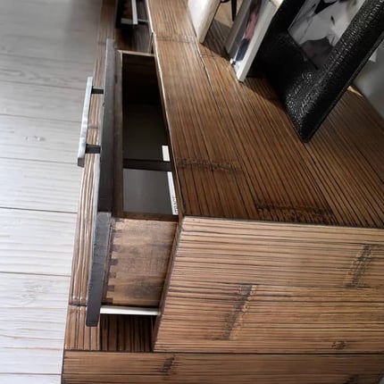 Tavolino da salotto Tapao, legno nero con due ripiani 5