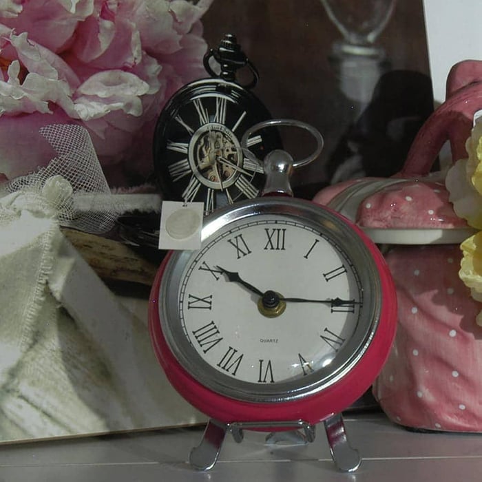 Orologio da tavolo in metallo Lorenzon "Pink Timetable" 4
