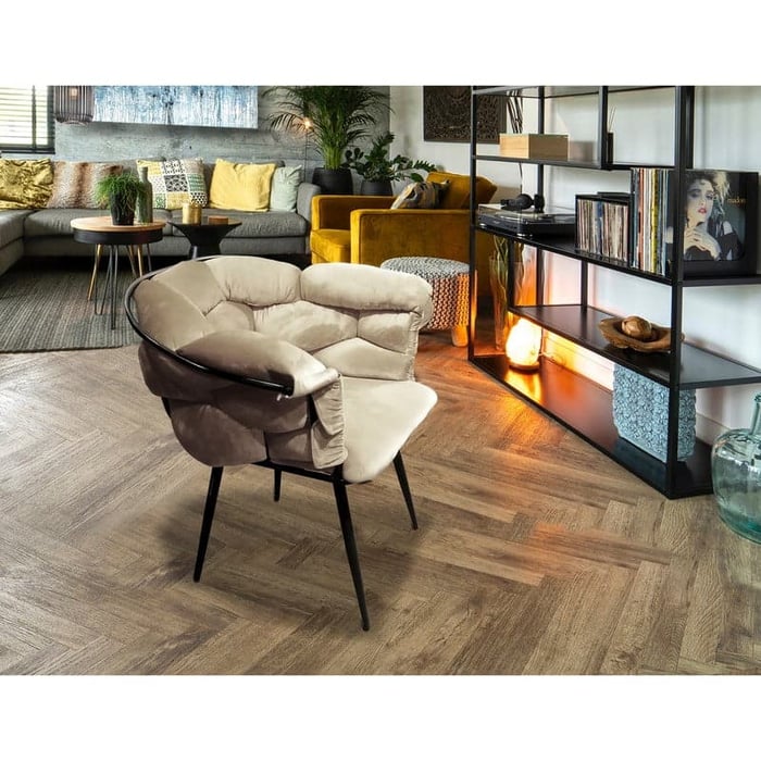Poltrona Moira, struttura in metallo nero e rivestimento in velluto beige - immagine 1