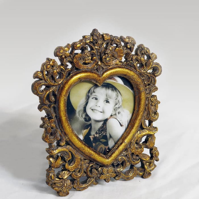 Cornice Portafoto da poggio “Coeur” in resina foglia oro, stile barocco 1