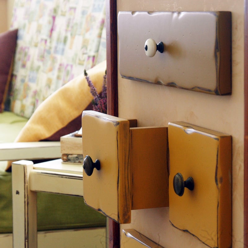 Ammodernamento di un salone con Mobili di Famiglia Rivisitati: Un Progetto di Restyling dal Cuore Antico 27 Ammodernamento di un salone con Mobili di Famiglia Rivisitati: Un Progetto di Restyling dal Cuore Antico 27