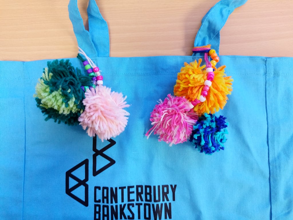 Pom pom charms | pack snacks