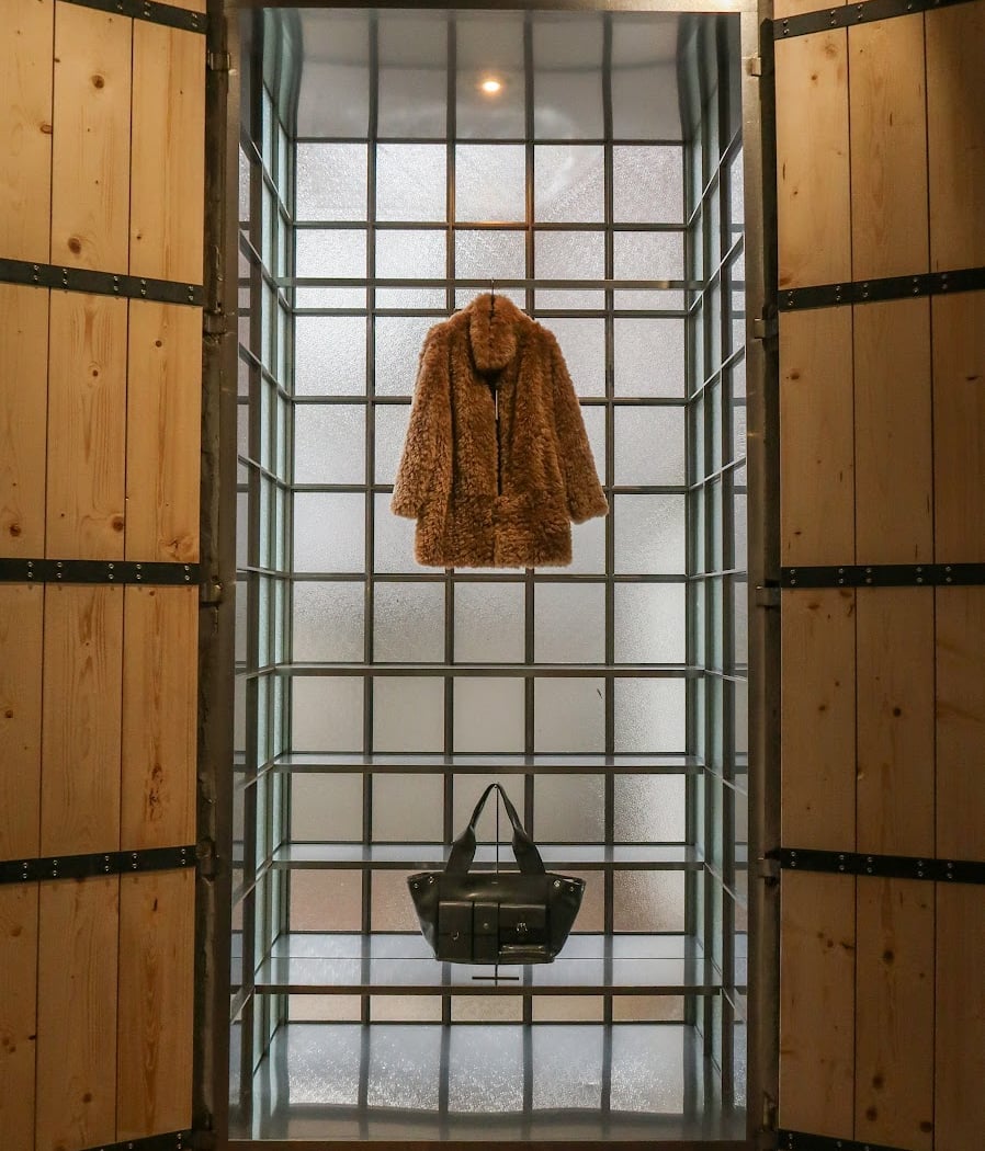 Matin Kim Seongsu Flagship Store 1