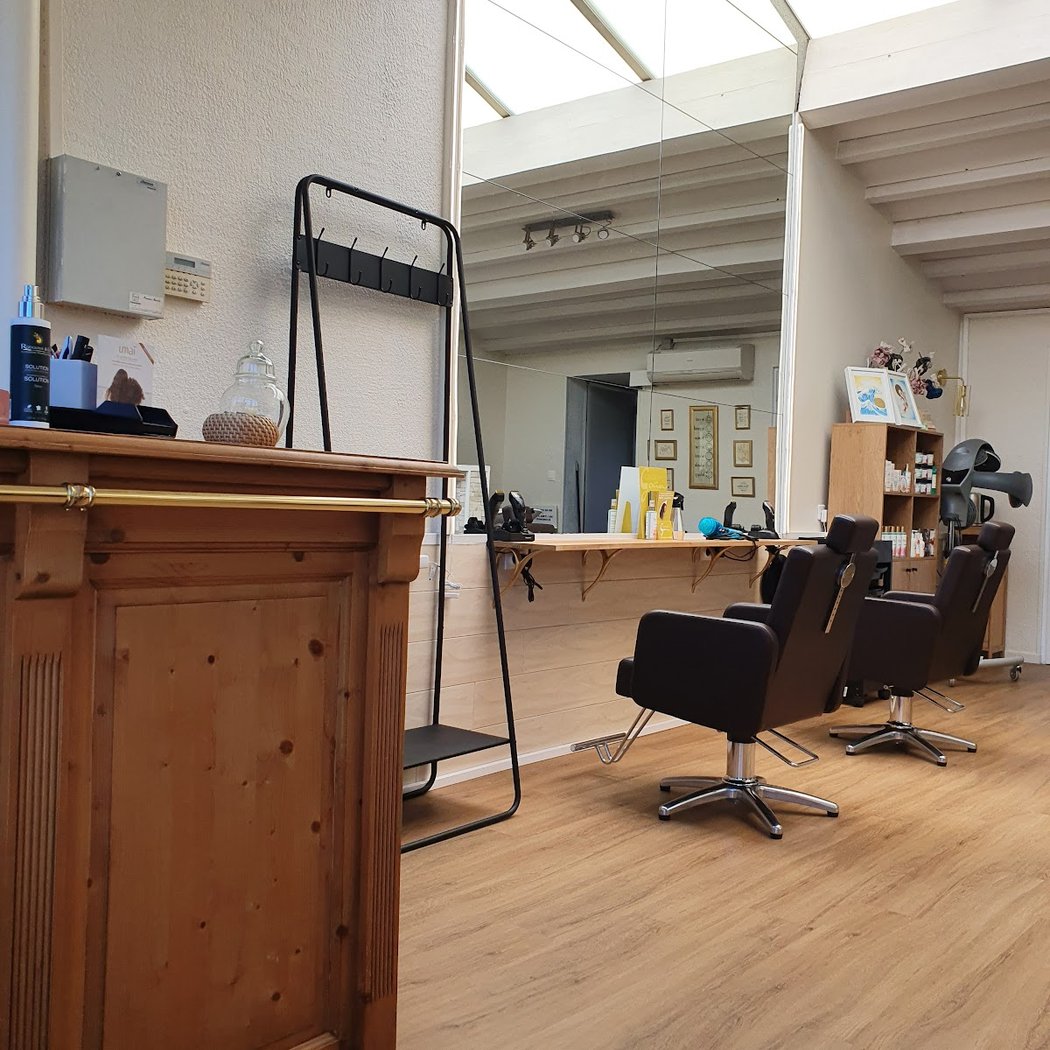 Au 19bis Côté Cour | Salon de coiffure Éco responsable et Unisexe | 2