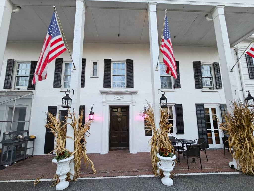 Beekman Arms Delamater Inn 4