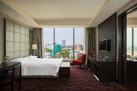 Renaissance Bengaluru Race Course Hotel 3