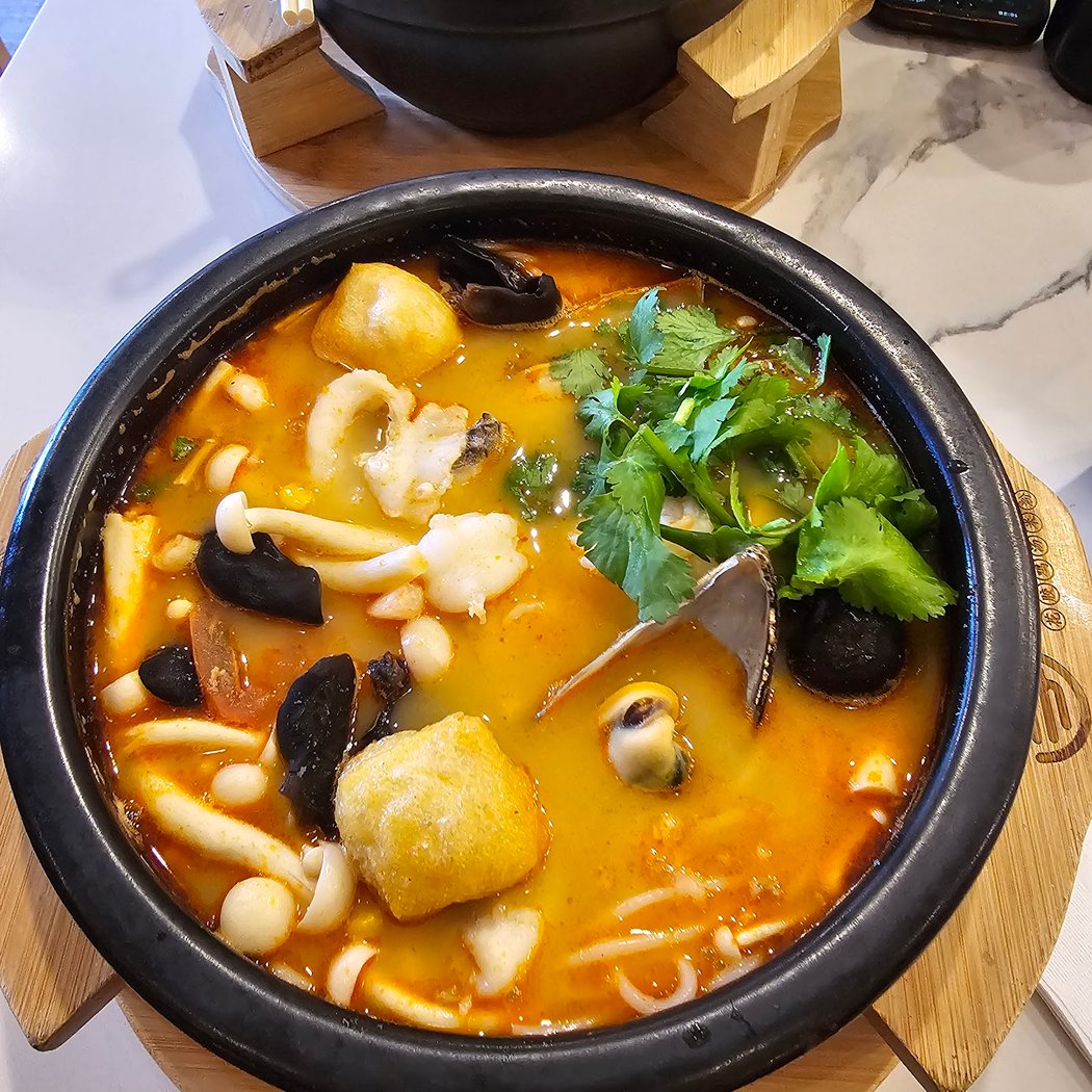 JiBeiChuan Noodles(Flushing)季北川花胶汤米粉 (法拉盛店) 4
