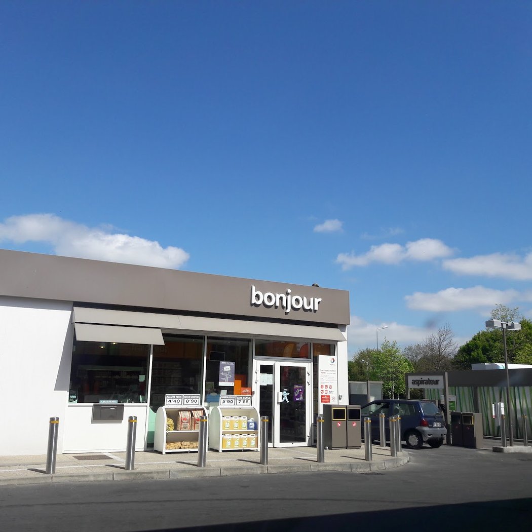Total Petrol Station Access 4