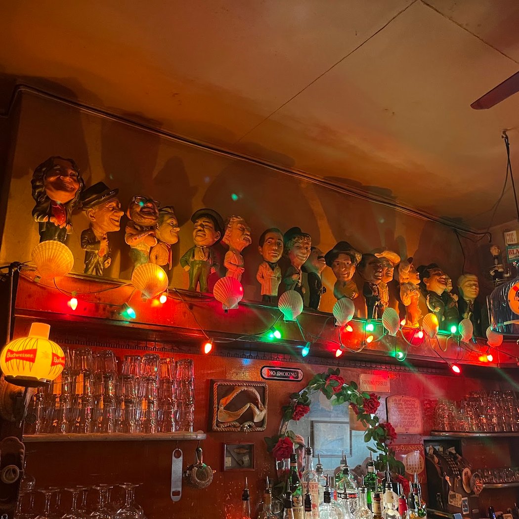 Live Music at Sunny's Red Hook 3
