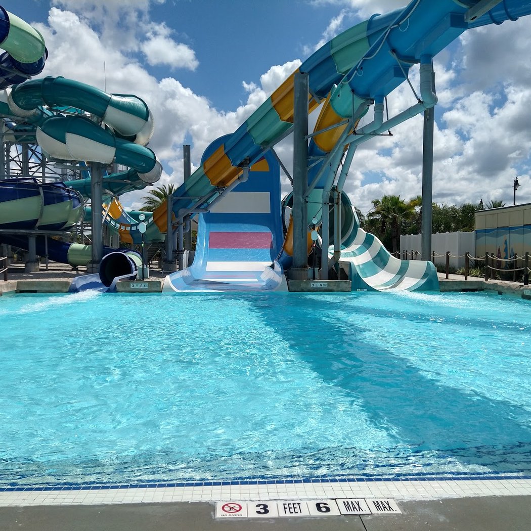 Island H2O Water Park 2